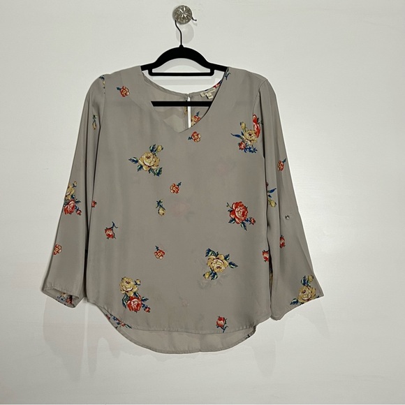 Lily White Tops - Lily White Floral Blouse in Gray